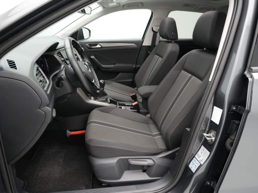 Volkswagen T-Roc 1.5 TSI 150pk Style Panorama Trekhaak Virtual Cockpit Led 343 ActivLease financial lease