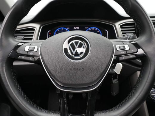 Volkswagen T-Roc 1.5 TSI 150pk Style Panorama Trekhaak Virtual Cockpit Led 343 ActivLease financial lease