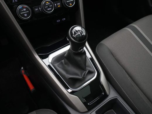 Volkswagen T-Roc 1.5 TSI 150pk Style Panorama Trekhaak Virtual Cockpit Led 343 ActivLease financial lease