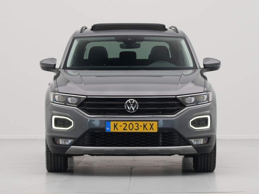 Volkswagen T-Roc 1.5 TSI 150pk Style Panorama Trekhaak Virtual Cockpit Led 343 ActivLease financial lease