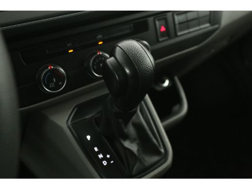 Volkswagen Transporter 2.0 TDI L1H1 150PK DSG Automaat Airco Camera Cruise Carplay Navigatie PDC Elektrpakket ActivLease financial lease