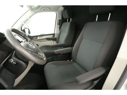 Volkswagen Transporter 2.0 TDI L2H1 140PK Airco Carplay Cruise Navigatie PDC Imperiaal Elektrpakket Trekhaak ActivLease financial lease