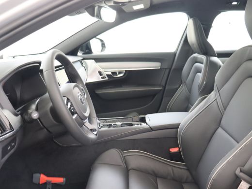 Volvo  V90 Volvo T6 AWD Ultimate Dark | Luchtvering | Bowers & Wilkins | 360° Camera | Gelamineerd glas | Tr... ActivLease financial lease