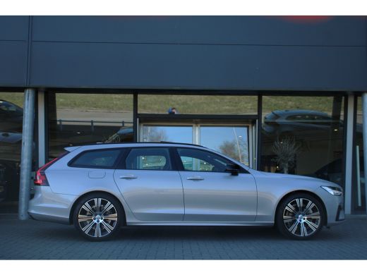 Volvo  V90 Volvo T6 AWD Ultimate Dark | Luchtvering | Bowers & Wilkins | 360° Camera | Gelamineerd glas | Tr... ActivLease financial lease