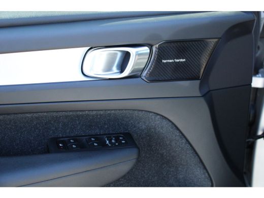 Volvo  XC40 T5 AWD Intro Edition | Adaptive Cruise | Lighting-Pack | Standkachel | Harman/Kardon | Trekhaak ActivLease financial lease