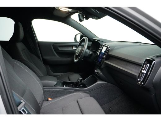 Volvo  XC40 Volvo Recharge Core 70 kWh | Climate Pack | Getint Glas | Camera | 19-Inch | Climate Pack | Getin... ActivLease financial lease
