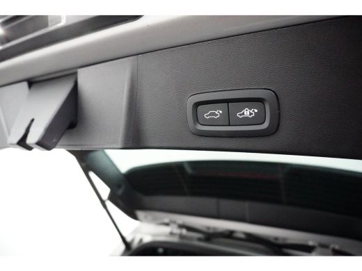 Volvo  XC40 Volvo Recharge Core 70 kWh | Climate Pack | Getint Glas | Camera | 19-Inch | Climate Pack | Getin... ActivLease financial lease