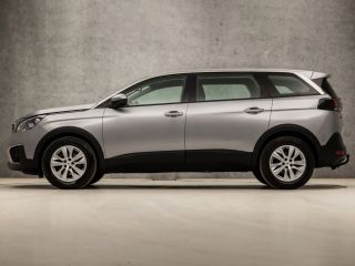 Peugeot 5008 1.2 PureTech Sport 7 Persoons (APPLE CARPLAY, GROOT NAVI, TREKHAAK, SPORTSTOELEN, PARKEERSENSOREN...