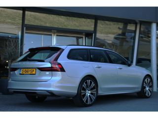 Volvo  V90 Volvo T6 AWD Ultimate Dark | Luchtvering | Bowers & Wilkins | 360° Camera | Gelamineerd glas | Tr...