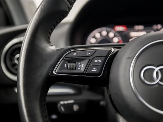 Audi A3 Limousine 30 TFSI Sport (DIGITAL COCKPIT, GROOT NAVI, CLIMATE, GETINT GLAS, LED KOPLAMPEN, SPORTS... ActivLease financial lease