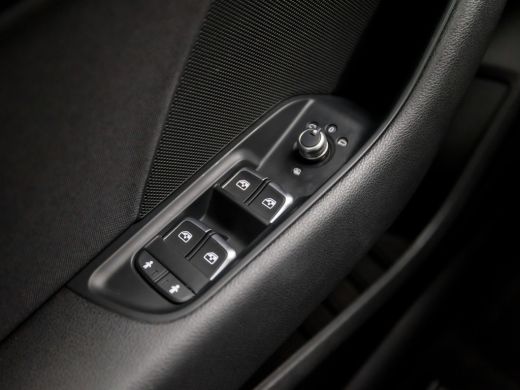 Audi A3 Limousine 30 TFSI Sport (DIGITAL COCKPIT, GROOT NAVI, CLIMATE, GETINT GLAS, LED KOPLAMPEN, SPORTS... ActivLease financial lease