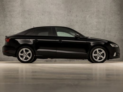 Audi A3 Limousine 30 TFSI Sport (DIGITAL COCKPIT, GROOT NAVI, CLIMATE, GETINT GLAS, LED KOPLAMPEN, SPORTS... ActivLease financial lease