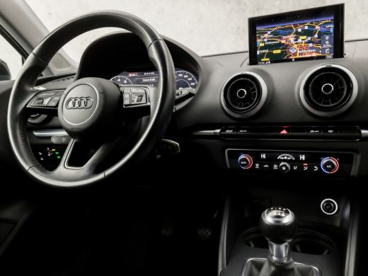 Audi A3 Limousine 30 TFSI Sport (DIGITAL COCKPIT, GROOT NAVI, CLIMATE, GETINT GLAS, LED KOPLAMPEN, SPORTS... ActivLease financial lease