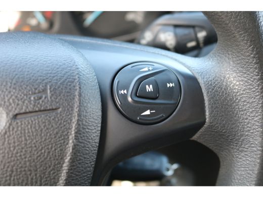 Ford Transit 2.0 TDci 130pk Bakwagen met Laadklep ActivLease financial lease
