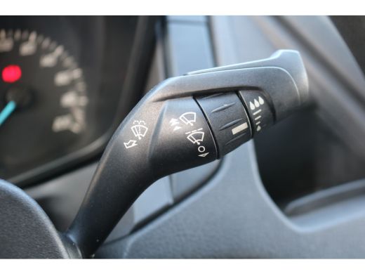 Ford Transit 2.0 TDci 130pk Bakwagen met Laadklep ActivLease financial lease