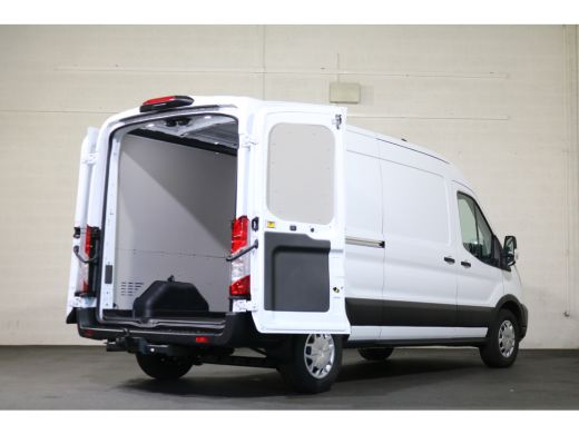 Ford Transit 2.0 TDCI L3 H2 Trend Airco Navigatie Camera Trekhaak ActivLease financial lease