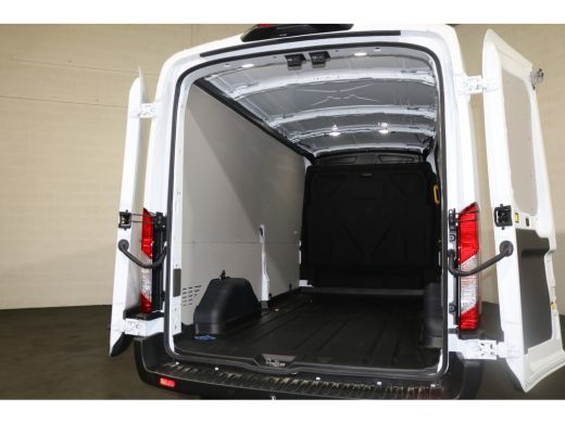 Ford Transit 2.0 TDCI L3 H2 Trend Airco Navigatie Camera Trekhaak ActivLease financial lease