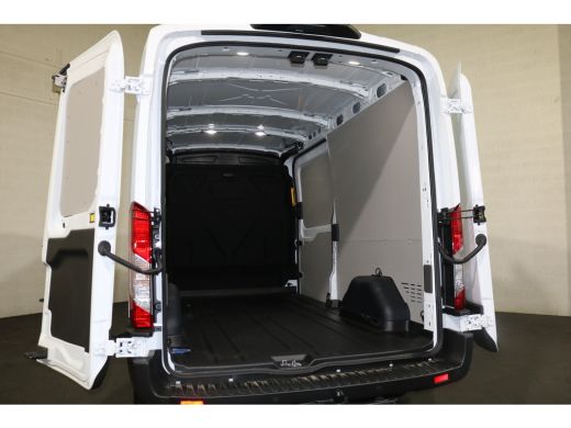 Ford Transit 2.0 TDCI L3 H2 Trend Airco Navigatie Camera Trekhaak ActivLease financial lease