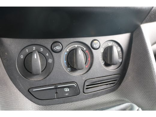 Ford Transit Connect 1.5 TDCI 75pk Euro 6 L1 Trend Airco Trekhaak ActivLease financial lease