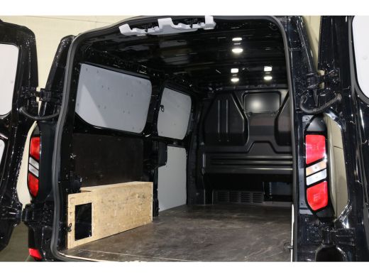 Ford Transit Custom 2.0 TDci 136pk L2 H1 Limited Automaat 2x Schuifdeur ActivLease financial lease