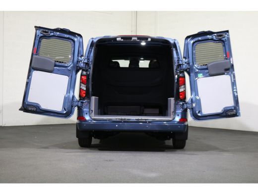 Ford Transit Custom 2.0 TDci L2 H1 DC Limited Automaat Airco Navigatie Camera (360Gr) ActivLease financial lease