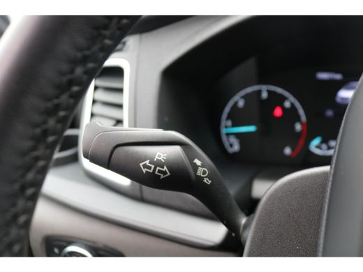 Ford Transit Custom 2.0 TDci L2 H1 DC Platinum Edition Automaat ActivLease financial lease
