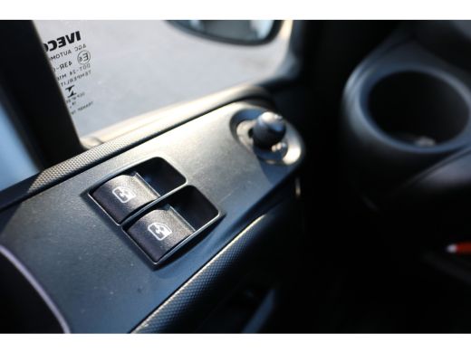 Iveco Daily 35C16 Meubelbak met Achterdeuren ActivLease financial lease
