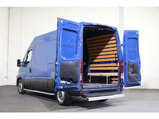 Iveco Daily 35S12 L2 H2 ActivLease financial lease