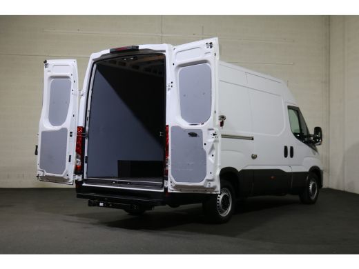 Iveco Daily 35S14 Hi-Matic Automaat Airco 3.5T Trekhaak ActivLease financial lease