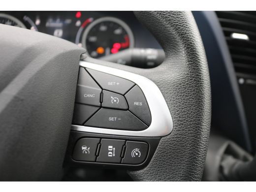 Iveco Daily 35S14 Hi-Matic Automaat Airco 3.5T Trekhaak ActivLease financial lease
