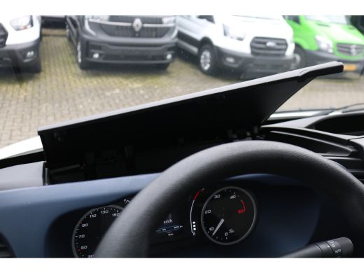 Iveco Daily 35S14 Hi-Matic Automaat Airco 3.5T Trekhaak ActivLease financial lease