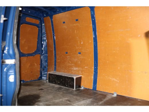 Iveco Daily 35S14 L2 H2 Airco Automaat 3.5T Trekhaak ActivLease financial lease