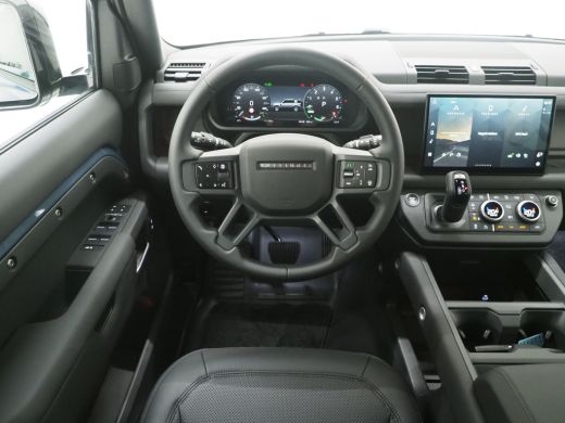 Land Rover Defender 110 2.0 P300e 110 X-Dynamic SE | Towing Pack | Cold Climate Pack | Schuif -/ kanteldak | ActivLease financial lease