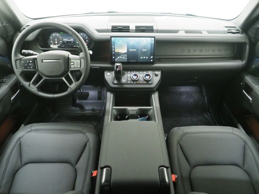 Land Rover Defender 110 2.0 P300e 110 X-Dynamic SE | Towing Pack | Cold Climate Pack | Schuif -/ kanteldak | ActivLease financial lease