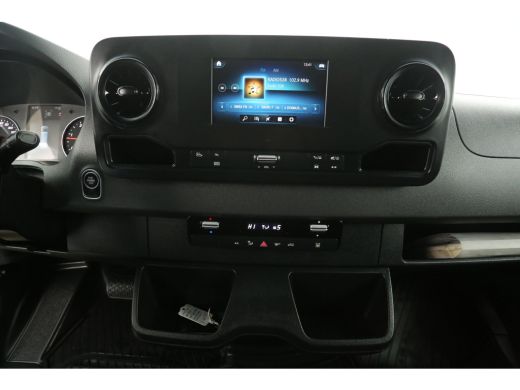 Mercedes Sprinter 319 3.0 CDI L2H2 V6 191PK Automaat Airco 360Camera Cruise Carplay PDC 3 Persoons Elektrpakket Tre... ActivLease financial lease