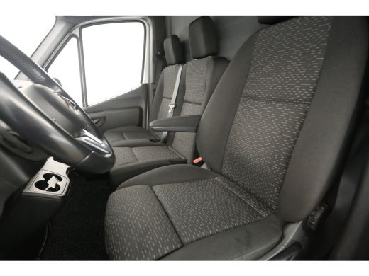 Mercedes Sprinter 319 3.0 CDI L3H2 V6 191PK Automaat Airco Cruise Carplay Camera 3 Persoons Elektrpakket ActivLease financial lease