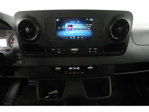 Mercedes Sprinter 319 CDI L3H2 191PK Automaat Airco Cruise Camera Carplay PDC 3 Persoons Imperiaal Ladder ActivLease financial lease