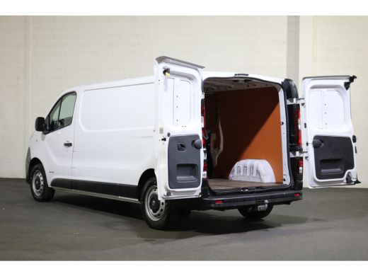 Nissan NV300 1.6 dCi 125pk L2 H1 Airco Navigatie Trekhaak ActivLease financial lease