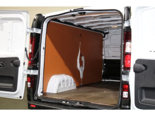 Nissan NV300 1.6 dCi 125pk L2 H1 Airco Navigatie Trekhaak ActivLease financial lease