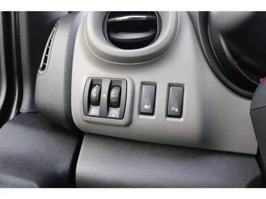 Nissan NV300 1.6 dCi 125pk L2 H1 Airco Navigatie Trekhaak ActivLease financial lease