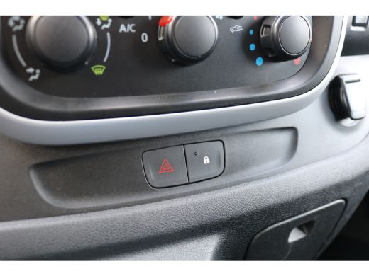 Nissan NV300 1.6 dCi 125pk L2 H1 Airco Navigatie Trekhaak ActivLease financial lease