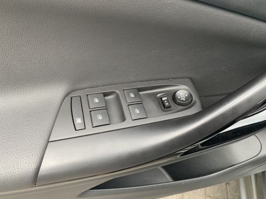Opel Astra 1.2 Edition | Airco | Camera | Cruise | Pdc V&A | Led | Agr-Stoelen | ActivLease financial lease