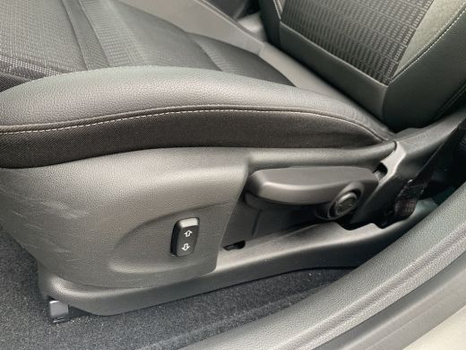Opel Astra 1.2 Edition | Airco | Camera | Cruise | Pdc V&A | Led | Agr-Stoelen | ActivLease financial lease