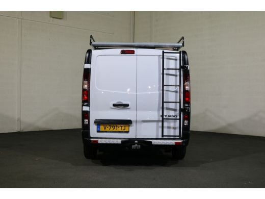 Opel Vivaro 1.6 CDTI L2 H1 125pk Airco Trekhaak Imperiaal ActivLease financial lease