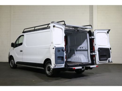 Opel Vivaro 1.6 CDTI L2 H1 125pk Airco Trekhaak Imperiaal ActivLease financial lease