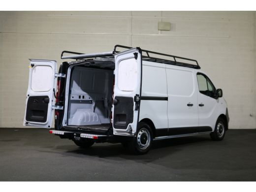 Opel Vivaro 1.6 CDTI L2 H1 125pk Airco Trekhaak Imperiaal ActivLease financial lease
