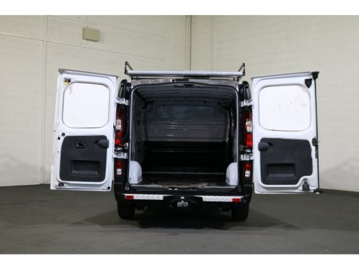 Opel Vivaro 1.6 CDTI L2 H1 125pk Airco Trekhaak Imperiaal ActivLease financial lease