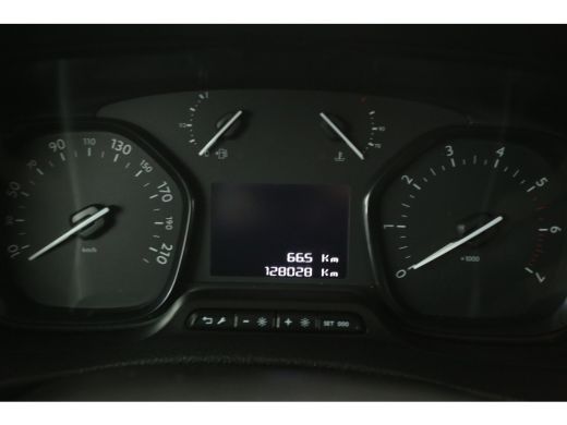 Opel Vivaro 2.0 CDTI L3H1 177PK Dubbele Cabine 5 Persoons  Automaat 360Camera Airco Carplay Cruise LED Navi P... ActivLease financial lease