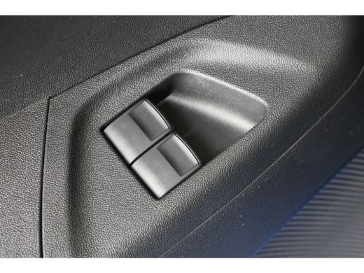 Peugeot 108 1.0 e-VTi Allure | Apple Carplay | Airco | Camera | LMV 15"| LED dagrijverlichting | ActivLease financial lease