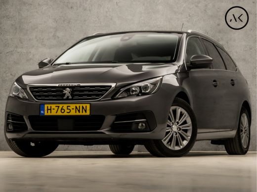 Peugeot 308 SW 1.2 PureTech Sport Deluxe Automaat (PANORAMADAK, APPLE CARPLAY, GROOT NAVI, 360 CAMERA, STOELV... Peugeot 308 SW 1.2 PureTech Sport Deluxe Automaat (PANORAMADAK, APPLE CARPLAY, GROOT NAVI, 360 CAMERA, STOELV...